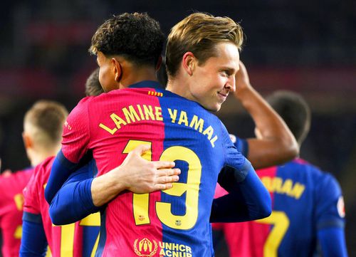 Frenkie de Jong și Lamine Yamal, foto: Guliver/gettyimages
