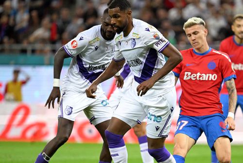 Esteban Orozco, în stânga, merge la Unirea Slobozia / Sursă foto: Imago Images