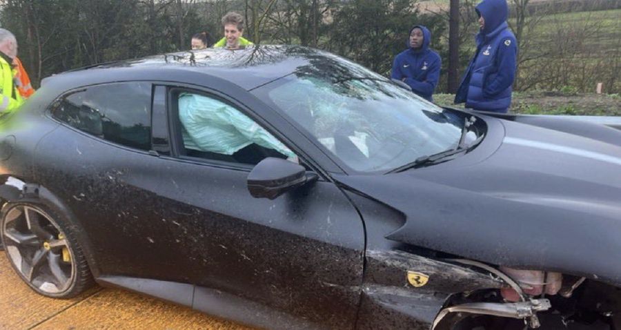 Colegii lui Radu Drăgușin au făcut accident înainte de meciul lui Tottenham din Liga Campionilor