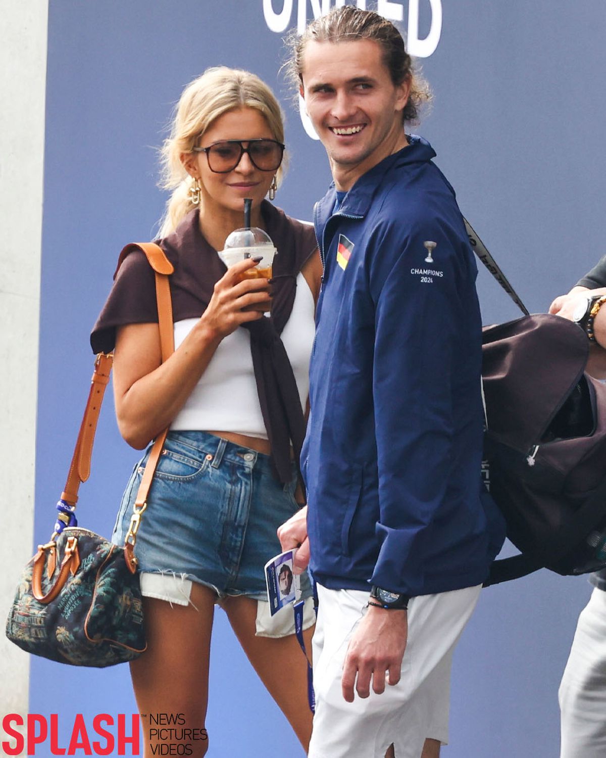 Fotomodelul a reapărut la meciul lui Zverev, la 3 săptămâni de când germanul nega vehement acuzațiile de infidelitate