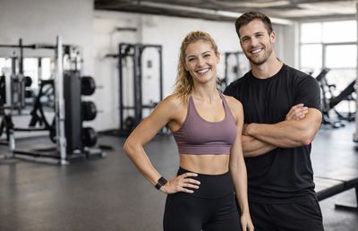 Cât timp durează să construiești masă musculară prin antrenamente cu greutăți și ce poți face pentru a accelera procesul