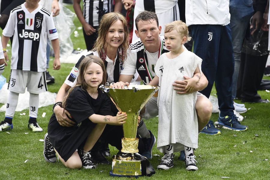 Adversara lui FCSB și-a schimbat antrenorul! » Fostul apărător, multiplu campion în Serie A, a semnat