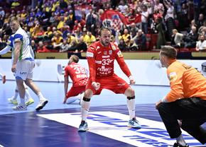 Au câștigat duelul balcanic și au devenit mari favoriți la calificarea în semifinalele Europeanului de handbal masculin