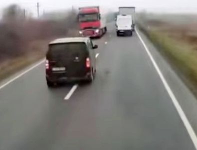 Autocarul cu suporterii lui PAOK, spulberat pe șoseaua din România! Șapte ...