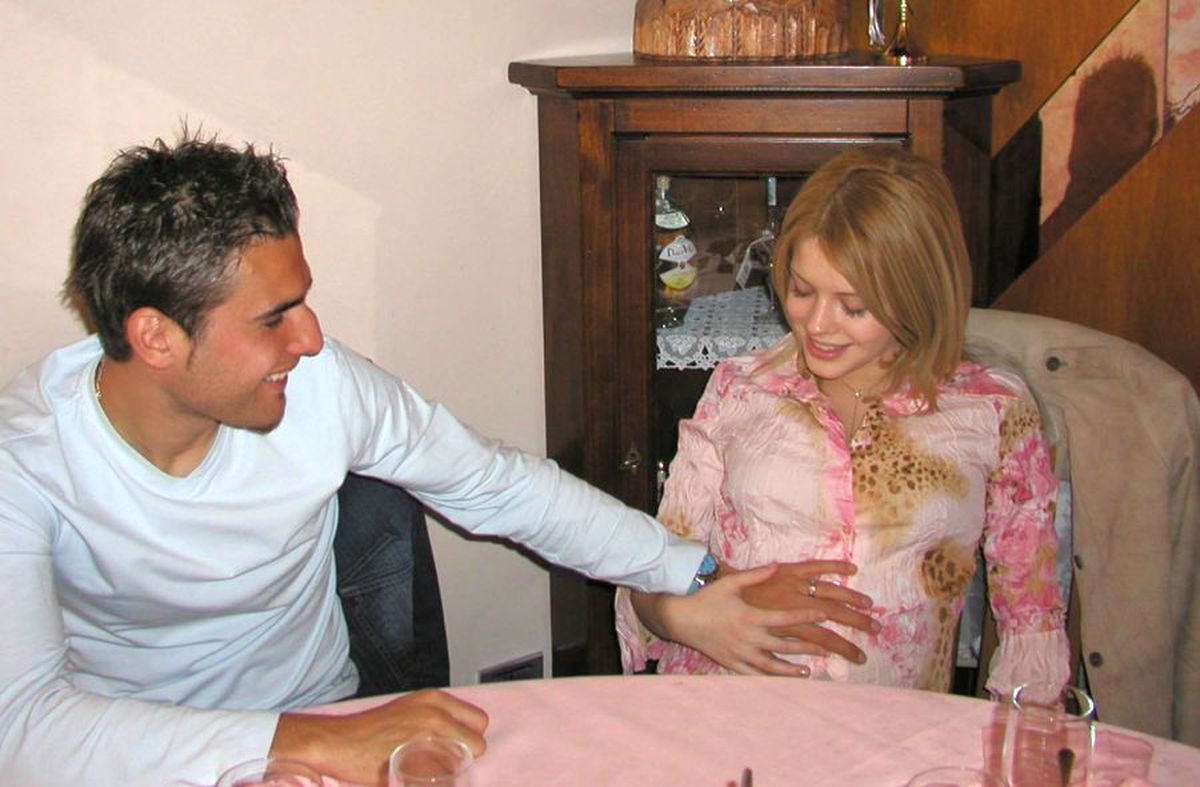 FOTO Povestea de dragoste neștiută de la TV » Cui i-a frânt inima Alexandra Dinu înainte să se mărite cu Adrian Mutu