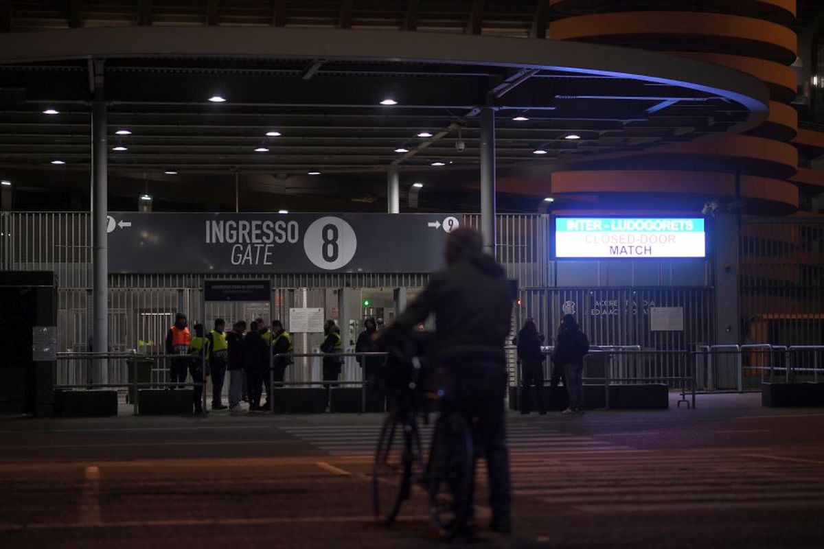 EUROPA LEAGUE, INTER - LUDOGOREȚ // FOTO Atmosferă dezolantă pe Giuseppe Meazza! Ce s-a întâmplat cu fanii care au încercat să asiste la meci