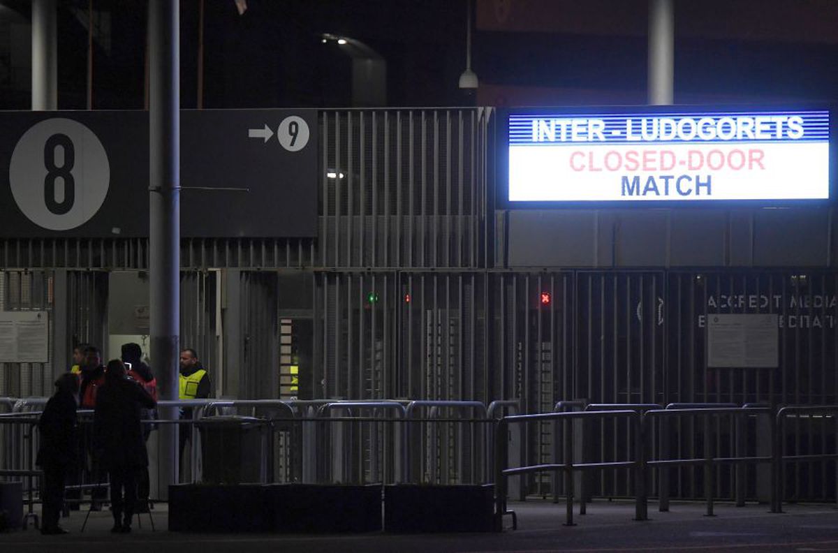 EUROPA LEAGUE, INTER - LUDOGOREȚ // FOTO Atmosferă dezolantă pe Giuseppe Meazza! Ce s-a întâmplat cu fanii care au încercat să asiste la meci