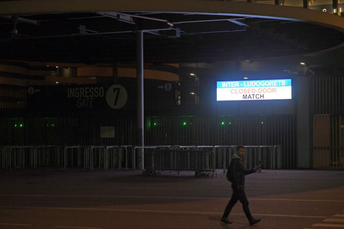 EUROPA LEAGUE, INTER - LUDOGOREȚ // FOTO Atmosferă dezolantă pe Giuseppe Meazza! Ce s-a întâmplat cu fanii care au încercat să asiste la meci