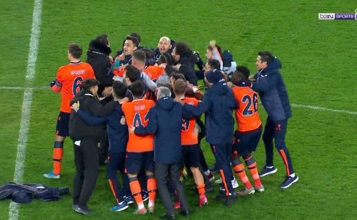EUROPA LEAGUE. Meci HALUCINANT în Turcia: formația lui Erdogan a întors cu goluri în ultimele minute din prima repriză, a doua repriză și prelungiri!