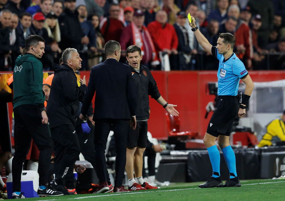 SEVILLA - CFR CLUJ // Dan Petrescu n-a mai rezistat după golul anulat de VAR! Ce s-a întâmplat pe marginea terenului