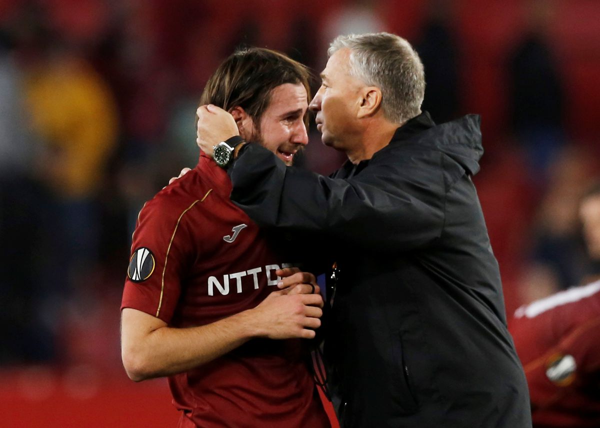 CFR CLUJ. Păun a plâns în pumni după eliminarea din Europa League cu Sevilla!