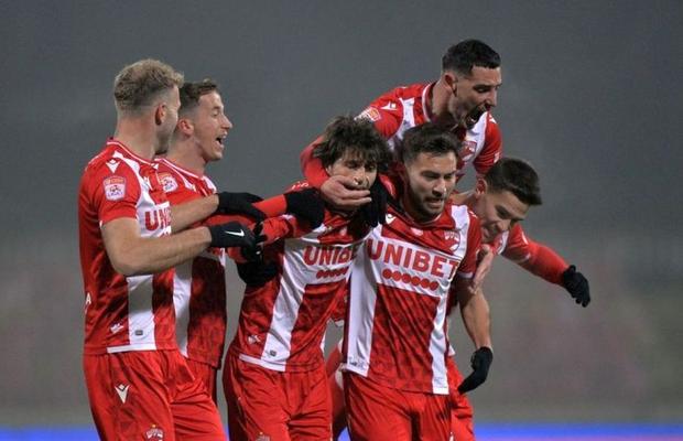 Impresarul unui jucător-cheie de la Dinamo: „Nu-l mai recunosc!” + „Nu e jucat unde trebuie”