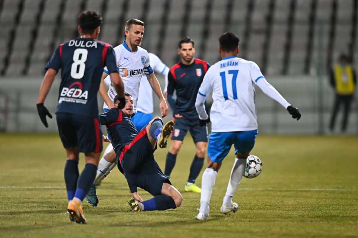 FOTO UPDATE Craiova a cerut două lovituri de pedeapsă în meciul cu Chindia! Verdictul lui Constantin Zotta