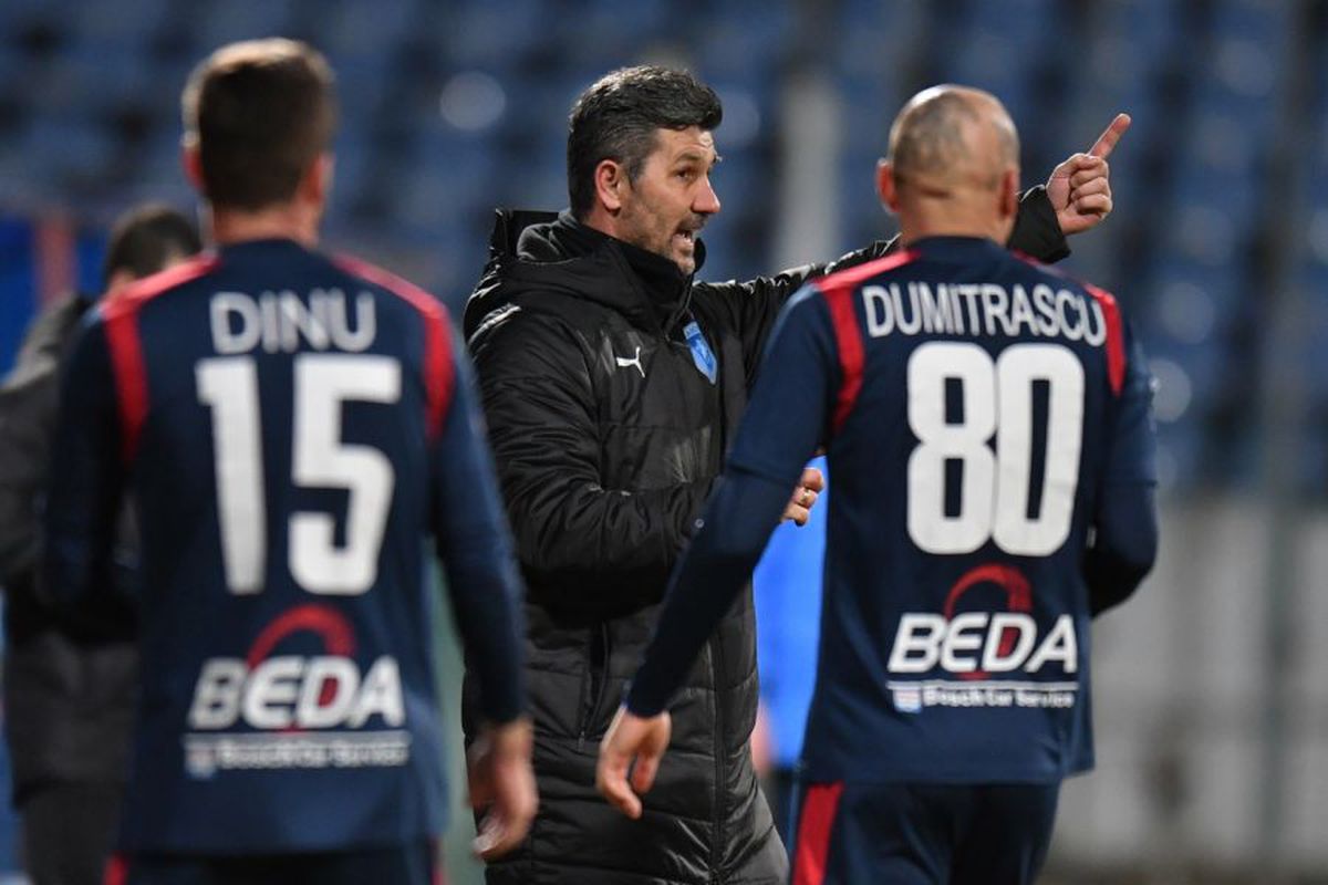 Chindia - Craiova 1-0. Marinos Ouzounidis a găsit cauzele eșecului și l-a taxat pe Istvan Kovacs: „Nu-mi vine să cred că n-a văzut!”