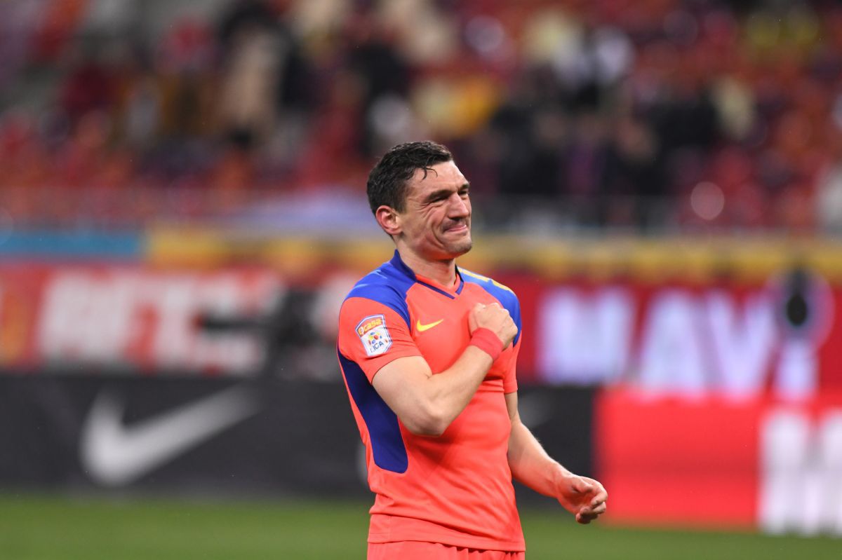 Un club din Liga 1 îl vrea pe Claudiu Keșeru: „Am discutat, dar are ofertă de acolo” » Unde poate ajunge atacantul