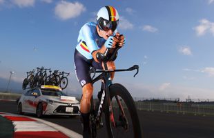 Wout van Aert: „Ciclismul e cel mai frumos lucru secundar din lume. Este o nebunie că un război mai e posibil azi”