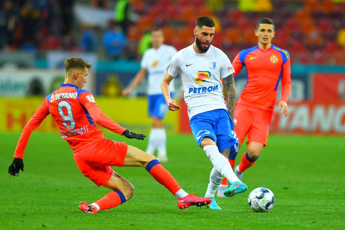 Hagi a venit la conferința de presă de după victoria cu FCSB și a stat un minut: „E a doua oară! E lipsă mare de respect”