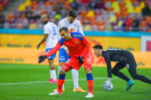Farul a intrat în avantaj la pauză cu FCSB, 1-0. Roș-albaștrii au fost conduși la fiecare meci pe care l-au disputat pe teren propriu în 2022!