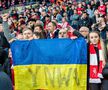 Chelsea - Liverpool, finala Cupei Ligii Angliei » Mii de steaguri ale Ucrainei pe Wembley