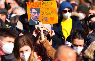 Război în Ucraina, ziua a 4-a » Au început negocierile dintre Ucraina și Rusia, după ce Putin a amenințat cu armele nucleare