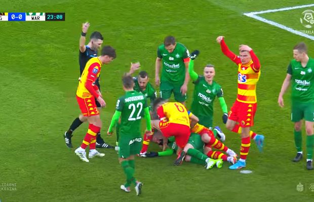 Ce au făcut stranierii în week-end » Bogdan Țîru, eliminat după o „foarfecă” de groază! + Cicâldău, schimbat înaintea golurilor decisive ale Galatei