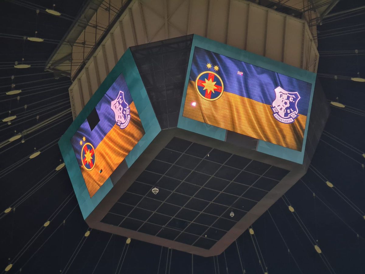 Imaginea specială apărută pe cubul Arenei Naționale și la vestiare înainte de FCSB - Farul