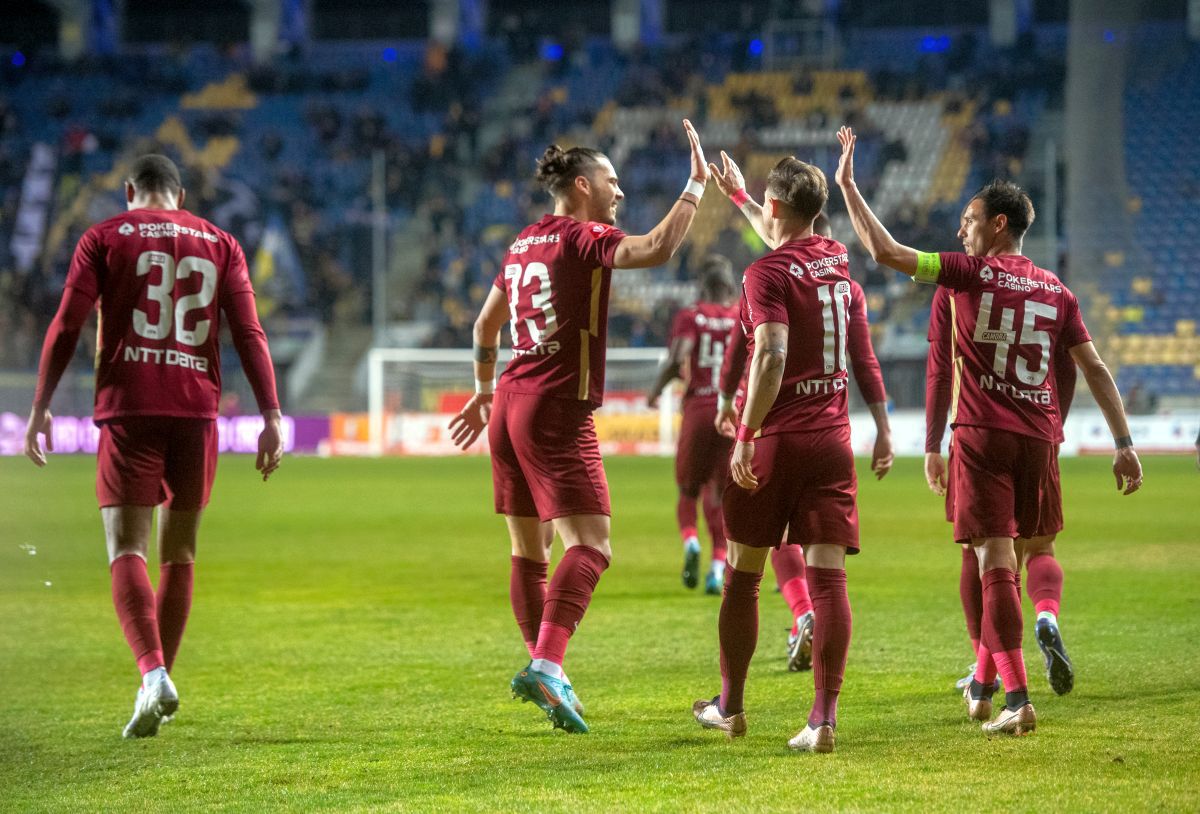 Dan Petrescu a pierdut un titular la Ploiești: scos pe brațe, imediat după ce a marcat