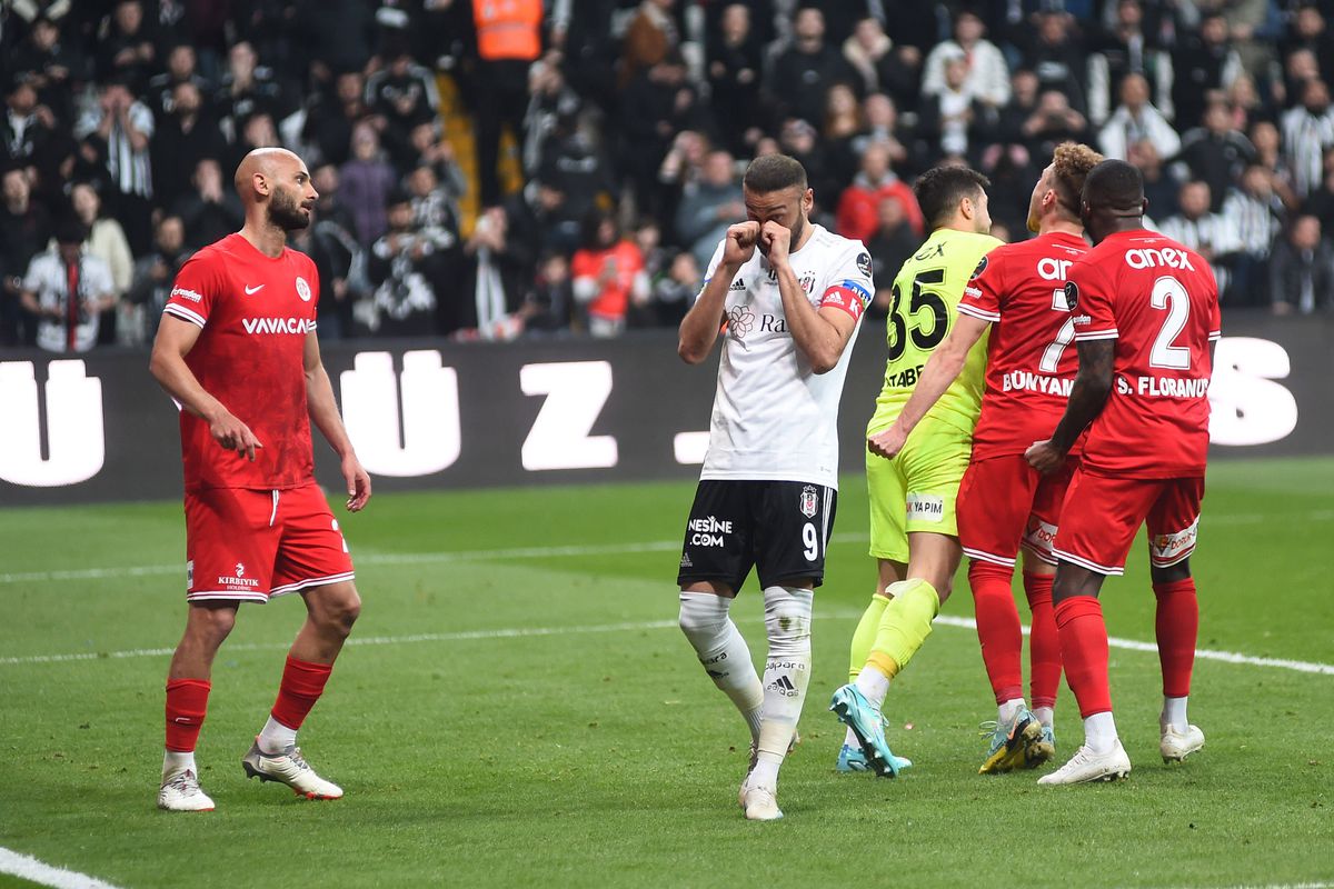 Alexandru Maxim, cu ochii în lacrimi pe stadion, la Istanbul