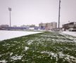 Stadionul de la Botoșani, acoperit de zăpada