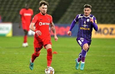 La FCSB, tactica o fac comentatorii TV, nu antrenorii! Gigi Becali, influențat de comentatorul meciului cu FC Argeș: a schimbat ca el!