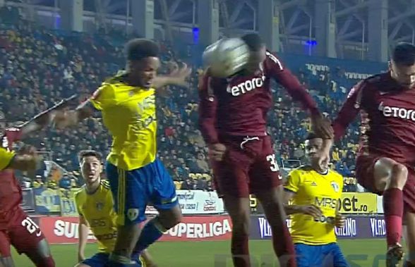 Fază controversată la Petrolul - CFR Cluj: arbitrul Găman nu a văzut un penalty în prima repriză!