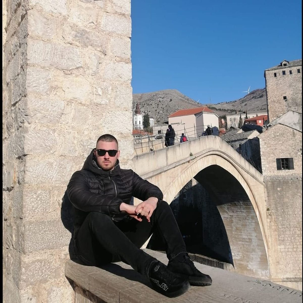 Primul impact cu România al unui star din Bosnia: atacat și alergat de câini! » Cum trăiește în Cluj: „Veniți și vedeți cu ochii voștri!”