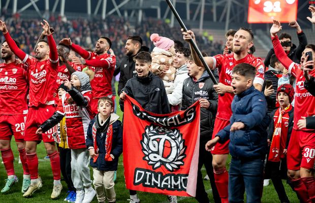 5 minute de bucurie dezlănțuită pe noul hit la modă la Dinamo! Imaginile surprinse de GSP la firul ierbii » S-au pus la dispoziția ultrașilor, după victoria cu Hermannstadt
