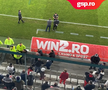 Steward scos de jandarmi din stadion la meciul Dinamo - Hermannstadt