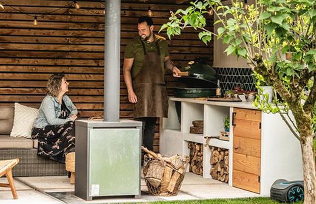 Alege grătarul cu capac ceramic Big Green Egg și descoperă magia gătitului într-o formă pură și autentică!