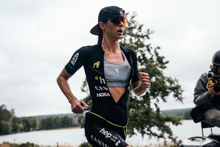 Triatleta elvețiană Imogen Simmonds (31 de ani) a fost testată pentru dopaj pe 8 decembrie, înainte de Campionatul Mondial Ironman 70.3 din Taupo, Noua Zeelandă. Rezultatul a fost pozitiv, chiar dacă aceasta spune că nu a luat nimic.