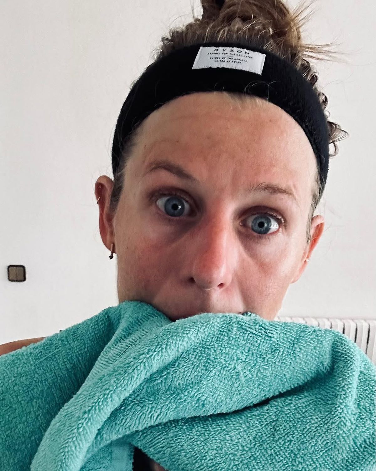 Se apără și spune că proba pozitivă de dopaj a apărut din cauza relațiilor intime cu partenerul