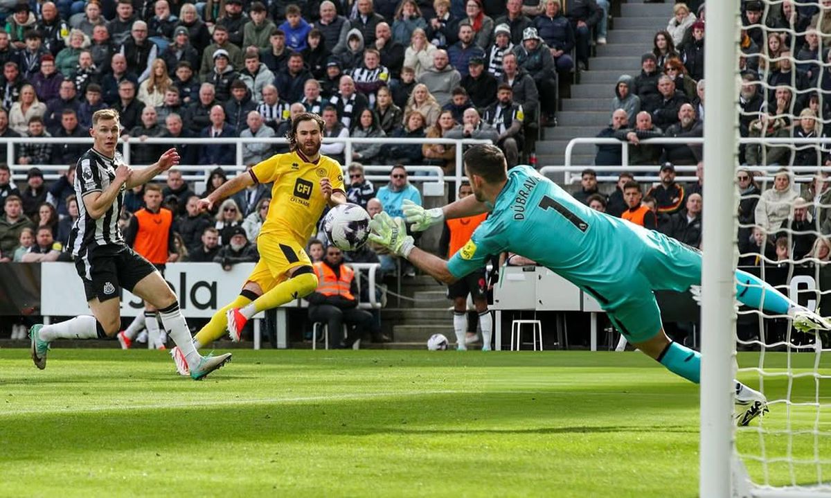 Soția a ieșit prima la atac, după ce a pățit fotbalistul „păcălit” să semneze: „Nimic în viață nu este corect”