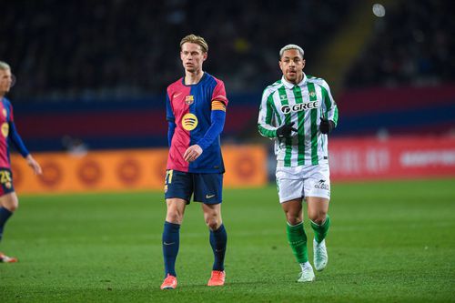 Frenkie de Jong și Vitor Roque