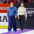 Billie Jean King pășind pe gheață la un meci din liga profesionita feminină FOTO Imago Images