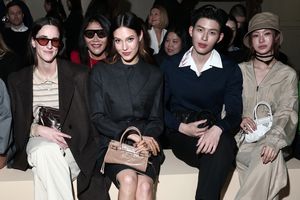 Eileen Gu, de pe pârtia de la Jocurile Olimpice direct la Săptămâna Modei de la Milano