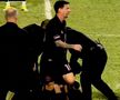 Haos în Puerto Rico! Lionel Messi, pus la pământ de suporteri chiar în timpul meciului