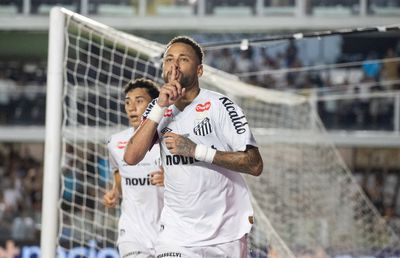 Neymar forțează prezența la Mondial » „Dublă” în ultima victorie a lui Santos din campionat