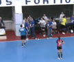 Gestul lui Bogdan Burcea / foto: captură YouTube @Federatia Romana de Handbal