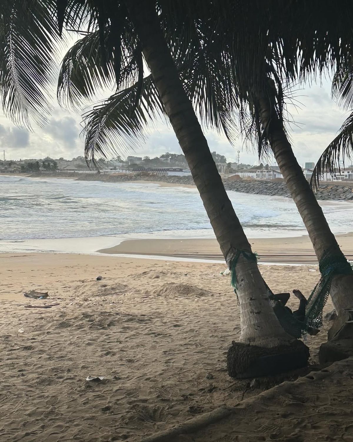 Thomas Bropleh, jucătorul lui CSM Oradea care organizează tabere de baschet în Liberia