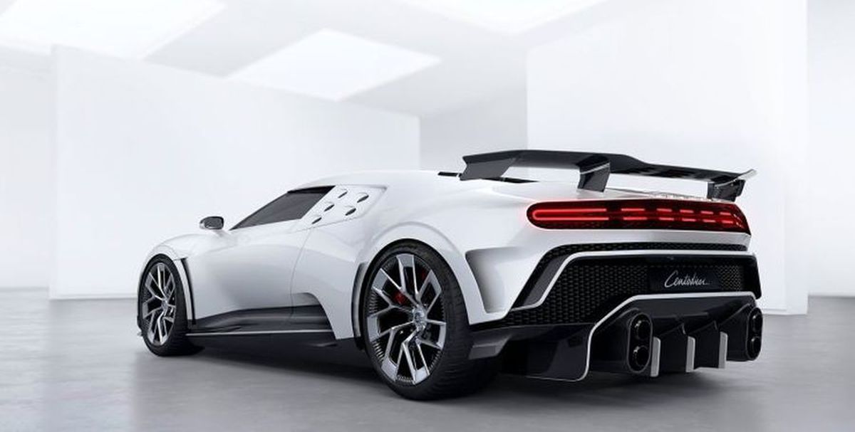 Cristiano Ronaldo, plimbare alături de iubită și de copii, în plină pandemie de COVID-19. Cum au reacționat când un fan i-a abordat