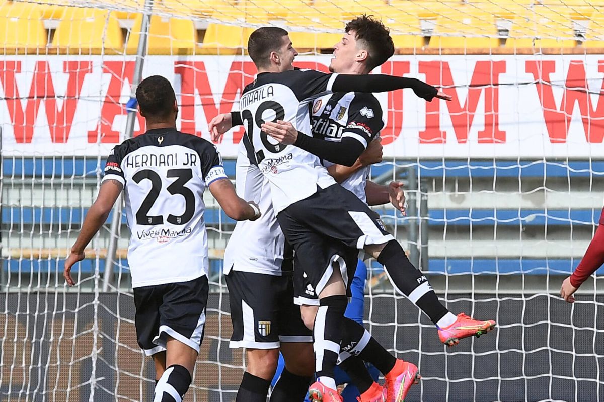 Giovanni Becali, întrebat direct: „Dacă Parma retrogradează, pleacă Man și Mihăilă?”