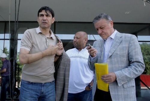 Victor Pițurcă, 64 de ani, a dezvăluit un conflict pe care l-a avut la începutul anilor '90 cu Mircea Sandu (68), pe-atunci șeful FRF.
