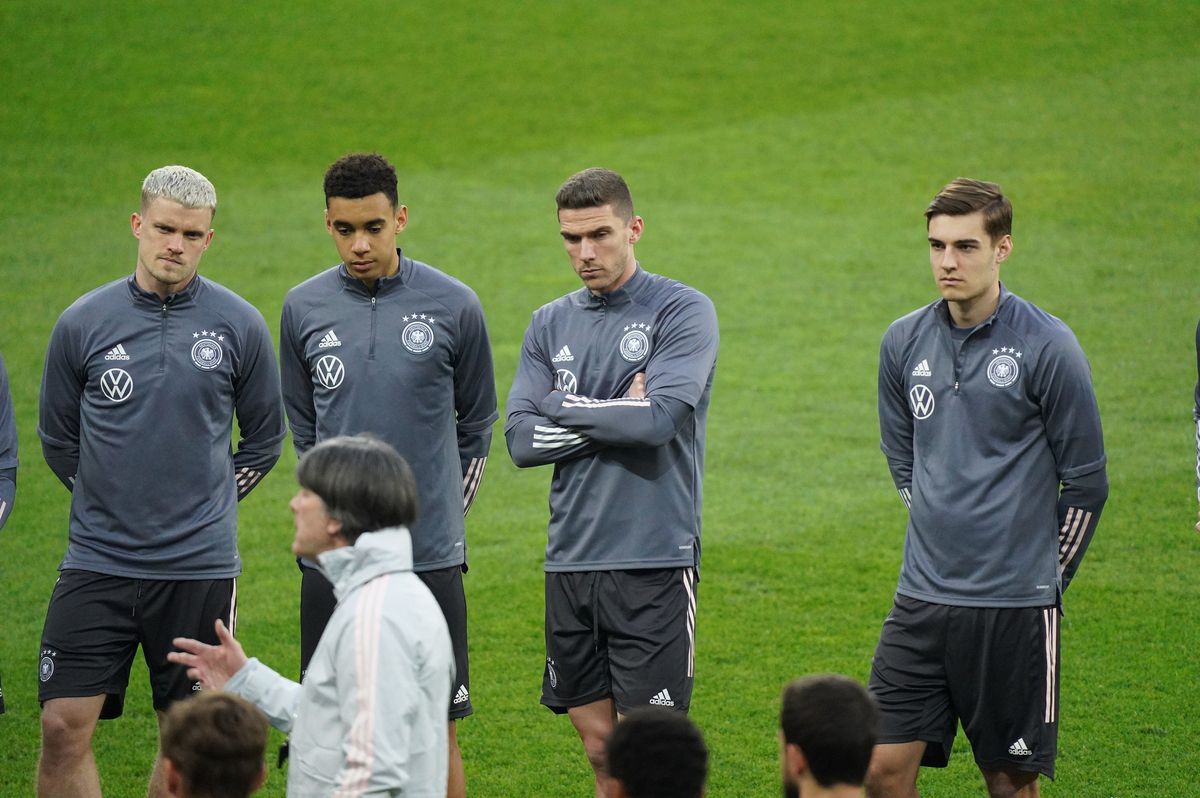 Joachim Low a lăudat un compartiment al naționalei României: „Acolo sunt puternici!” » Imagini de la antrenamentul nemților