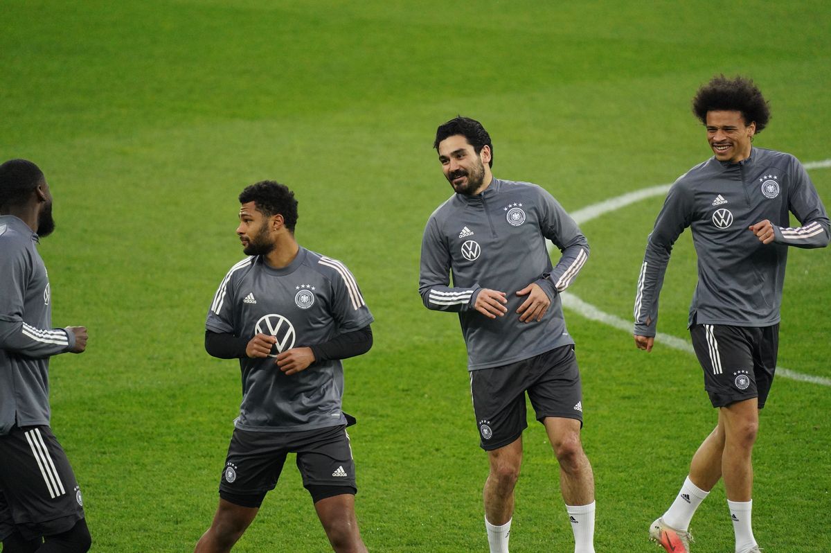 Joachim Low a lăudat un compartiment al naționalei României: „Acolo sunt puternici!” » Imagini de la antrenamentul nemților